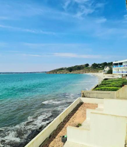 Appartement Devant La Plage Avec Piscine Concarneau Exterior photo